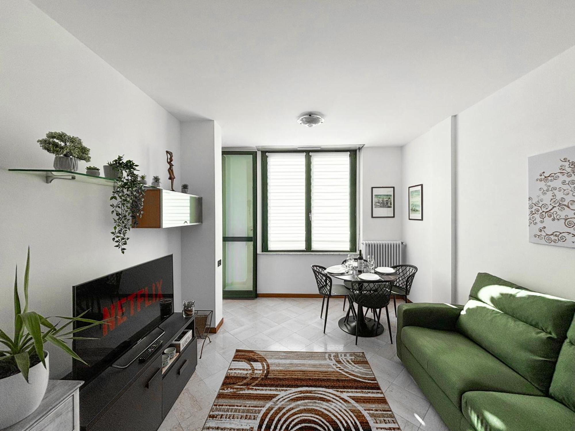 דירות קומו Bilocale Con Terrazzo E Box Auto Su Richiesta מראה חיצוני תמונה