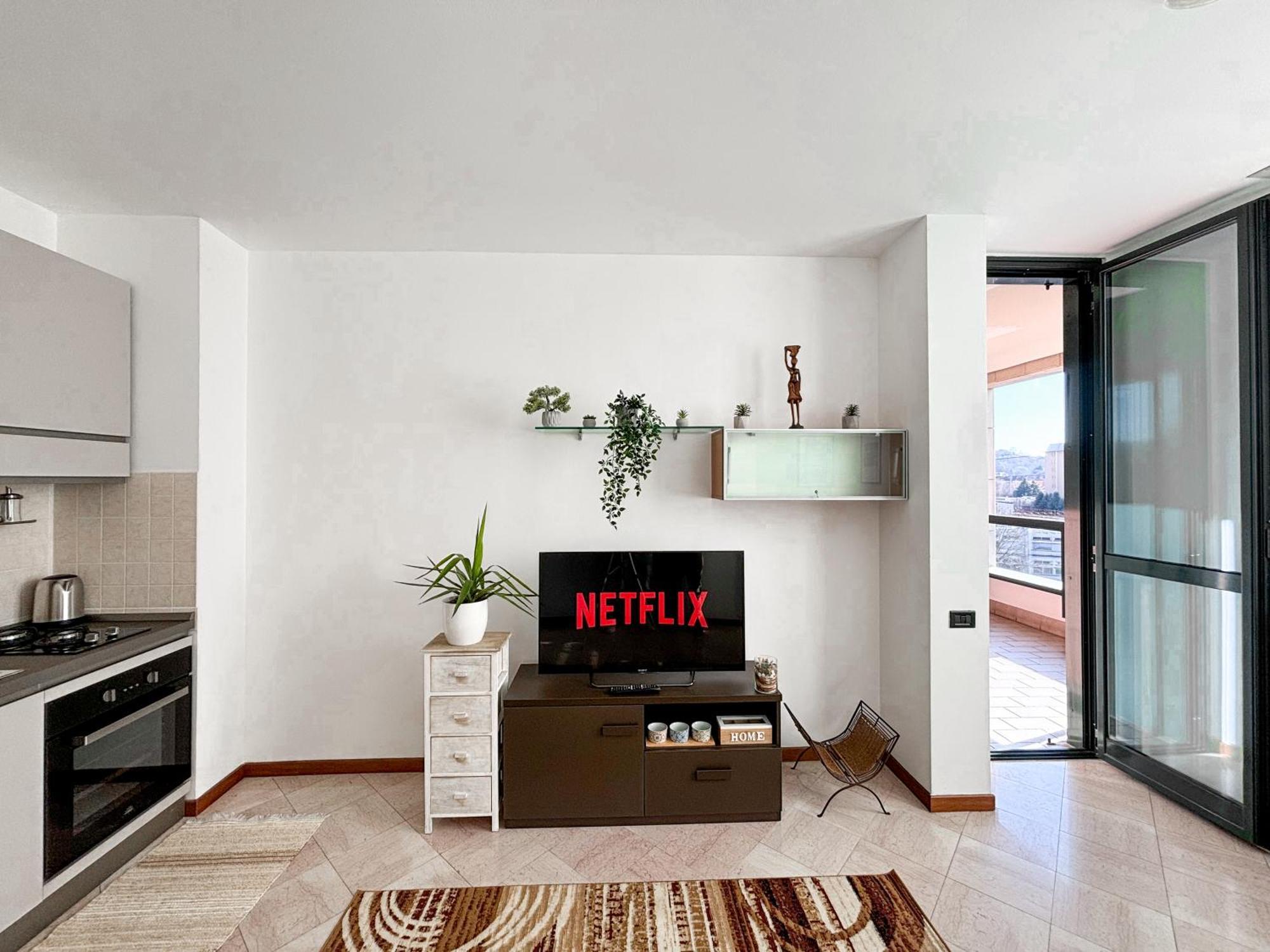 דירות קומו Bilocale Con Terrazzo E Box Auto Su Richiesta מראה חיצוני תמונה